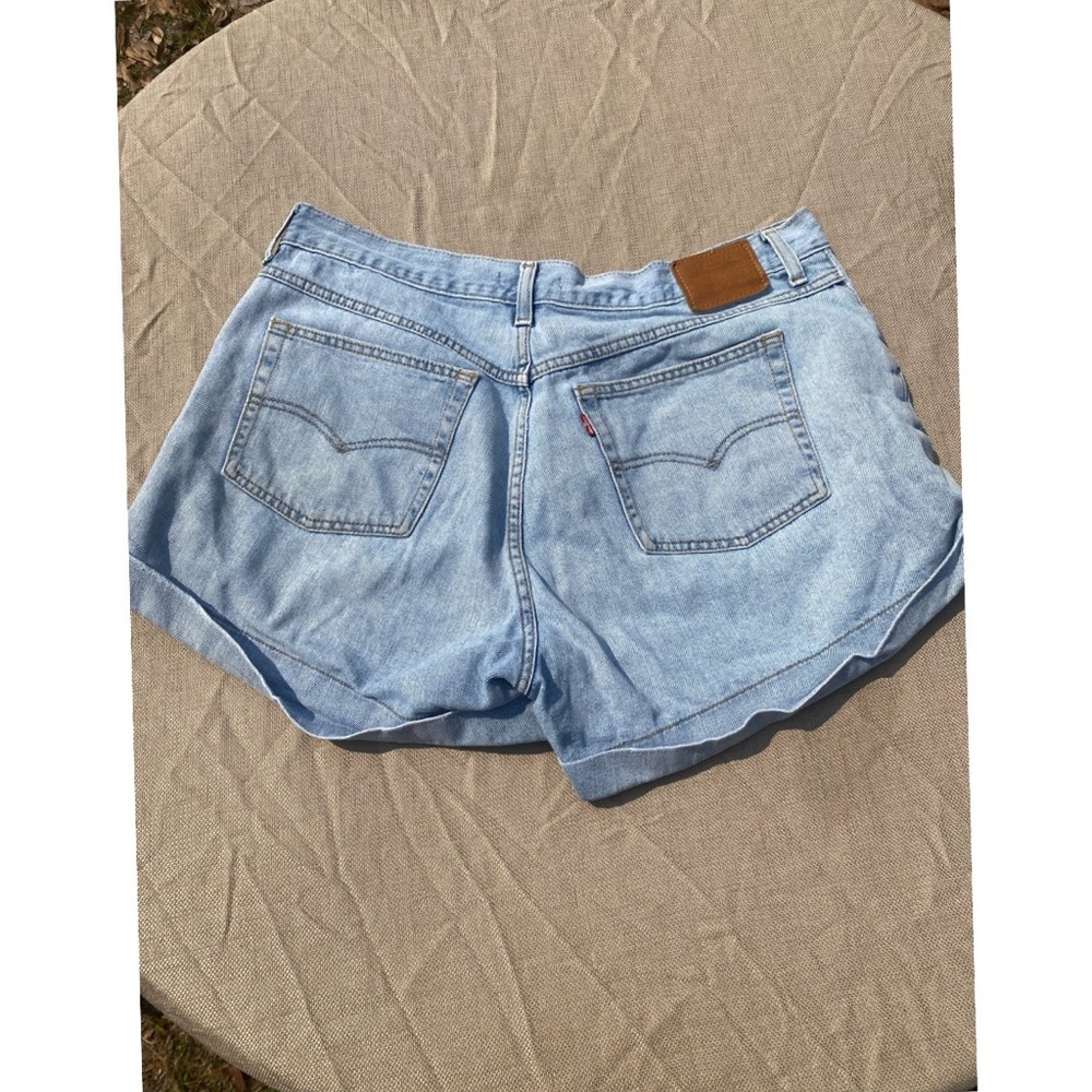 Levi’s A-Line High Waist Shorts US SIZE 33